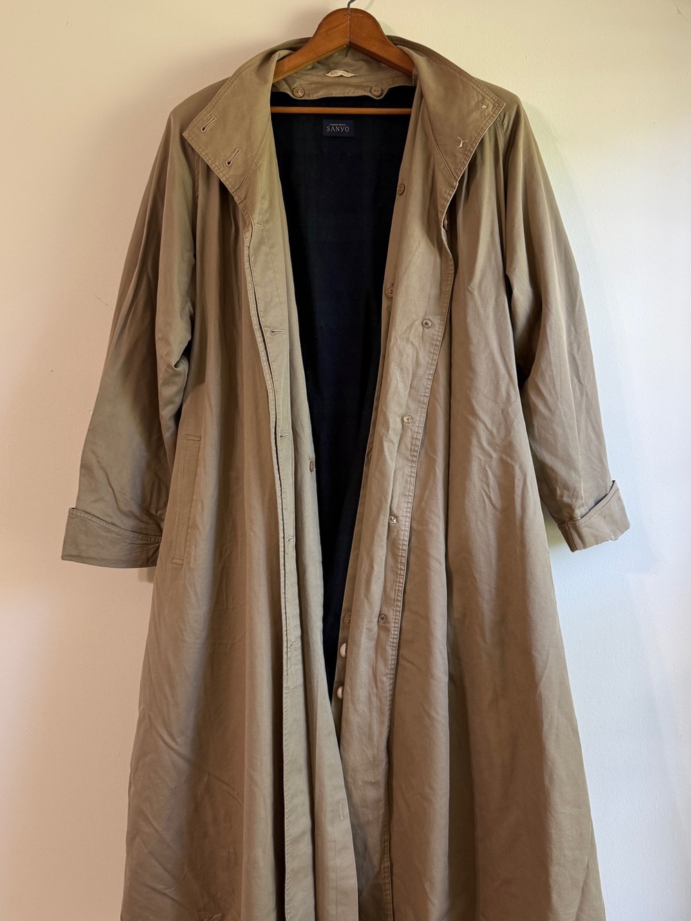 Vintage SANYO Fashion House Trench Coat Classic Beige Lined